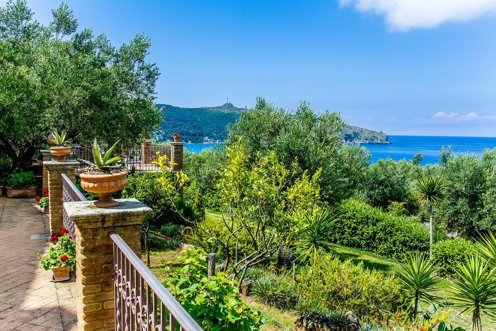 Donnasilia Bed and Breakfast Palinuro Buitenkant foto